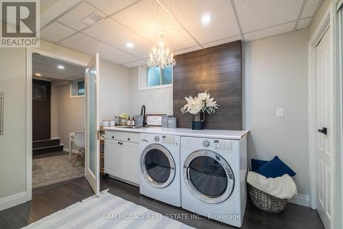 3587 Sideroad 10, Bradford West Gwillimbury, ON - Indoor Photo Showing Laundry Room