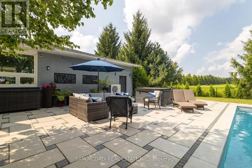 3587 Sideroad 10, Bradford West Gwillimbury, ON - Outdoor With In Ground Pool With Deck Patio Veranda