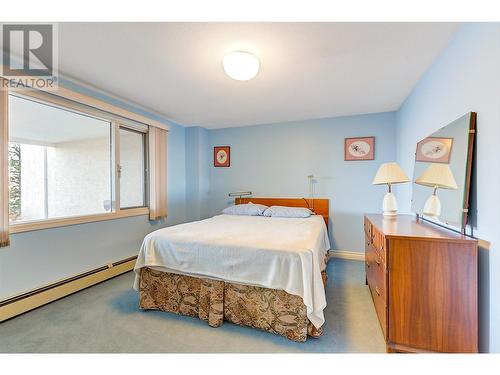 4470 Ponderosa Drive Unit# 103, Peachland, BC - Indoor Photo Showing Bedroom