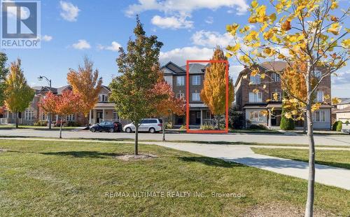 18 Albert Lewis Street, Markham, ON - Outdoor