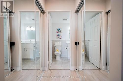 605 - 100 Wingarden Court, Toronto, ON - Indoor Photo Showing Bathroom