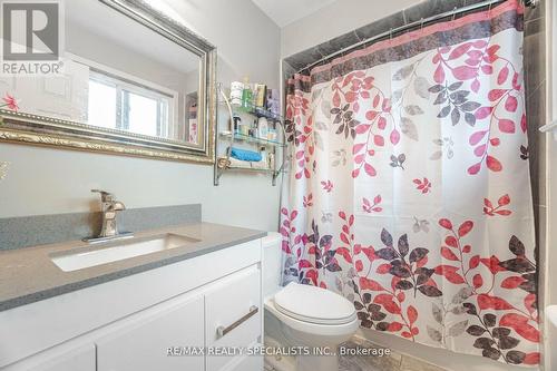 28 Meadow Bush Court, Brampton, ON - Indoor Photo Showing Bathroom