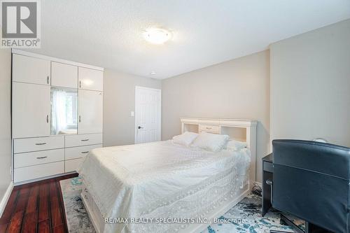 28 Meadow Bush Court, Brampton, ON - Indoor Photo Showing Bedroom