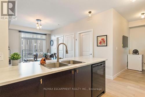 302 - 5020 Corporate Drive, Burlington, ON - Indoor Photo Showing Kitchen With Double Sink