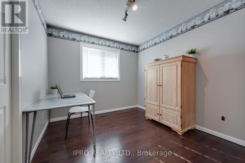 5 Oldham Crescent, Brampton, ON - Indoor