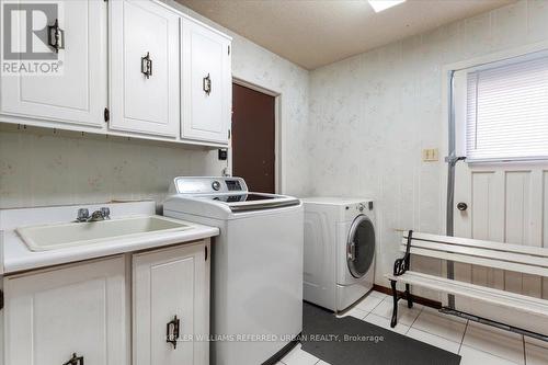 621 Lake Street, St. Catharines, ON - Indoor Photo Showing Laundry Room