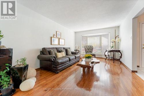 621 Lake Street, St. Catharines, ON - Indoor Photo Showing Living Room