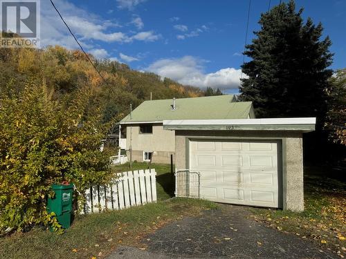 193 Wellington Avenue, Warfield, BC - Outdoor