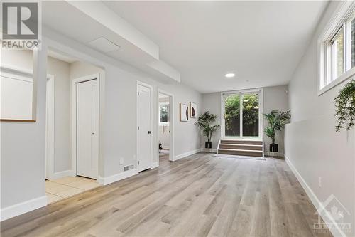 24 Woodgate Way, Ottawa, ON - Indoor Photo Showing Other Room