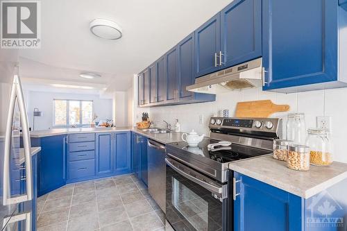 2218 Bois Vert Place, Ottawa, ON - Indoor Photo Showing Kitchen