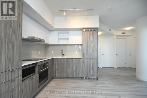 4708 - 55 Cooper Street, Toronto, ON - Indoor Photo Showing Kitchen