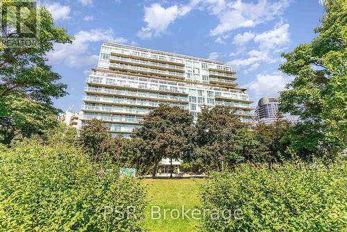 921 - 650 Queens Quay W, Toronto, ON - Outdoor