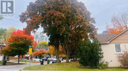 90 Elmwood Avenue, Toronto, ON - Outdoor