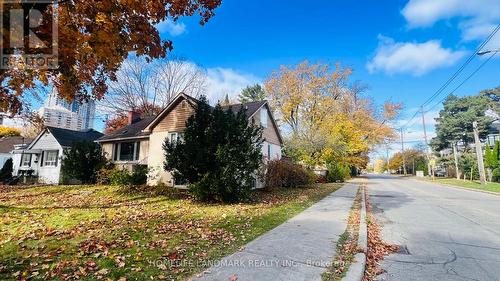 90 Elmwood Avenue, Toronto, ON - Outdoor