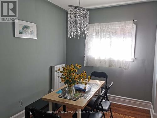 2421 Gerrard Street E, Toronto, ON - Indoor Photo Showing Dining Room