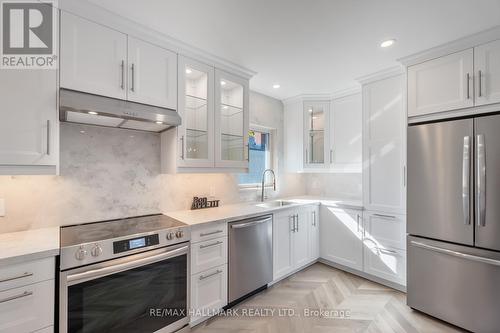 66 Ferncroft Drive, Toronto, ON - Indoor Photo Showing Kitchen With Upgraded Kitchen