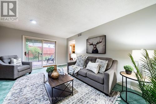 167 Woodlane Court, Oshawa, ON - Indoor Photo Showing Living Room