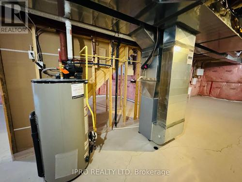 16 Ellis Avenue, St. Catharines, ON - Indoor Photo Showing Basement