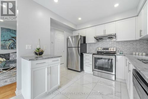 43 Sinclair Street, Guelph, ON - Indoor Photo Showing Kitchen With Stainless Steel Kitchen With Upgraded Kitchen