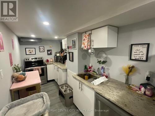 171 Clarke Road, London, ON - Indoor Photo Showing Kitchen