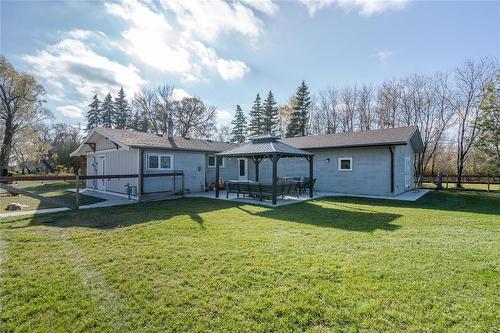 45005 33N Road, La Broquerie, MB - Outdoor