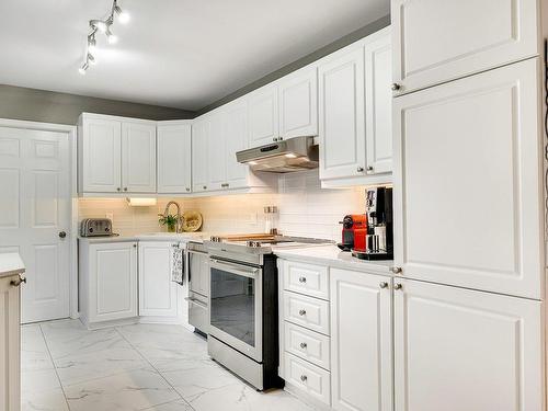 Cuisine - 292 25E Avenue, Saint-Jérôme, QC - Indoor Photo Showing Kitchen