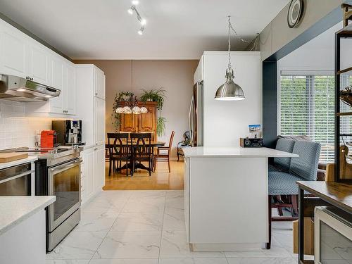 Cuisine - 292 25E Avenue, Saint-Jérôme, QC - Indoor Photo Showing Kitchen