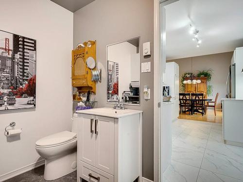 Salle d'eau - 292 25E Avenue, Saint-Jérôme, QC - Indoor Photo Showing Bathroom