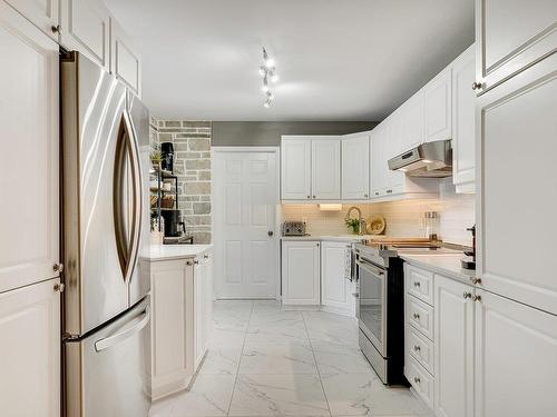 Cuisine - 292 25E Avenue, Saint-Jérôme, QC - Indoor Photo Showing Kitchen