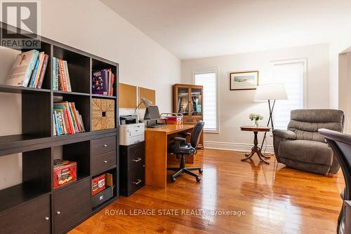 35 Banbury Drive, Hamilton, ON - Indoor Photo Showing Office