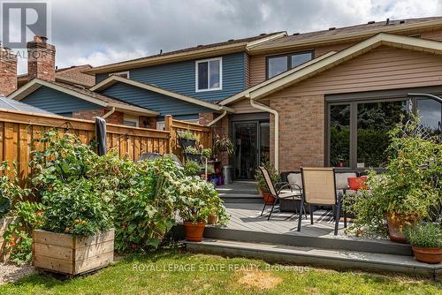 35 Banbury Drive, Hamilton, ON - Outdoor With Deck Patio Veranda