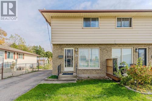 24 Clarke Street N, Woodstock, ON - Outdoor