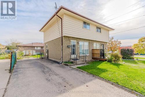 24 Clarke Street N, Woodstock, ON - Outdoor