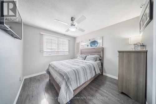 33 Deerpark Crescent, Brampton, ON - Indoor Photo Showing Bedroom