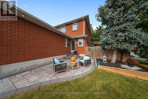 33 Deerpark Crescent, Brampton, ON - Outdoor