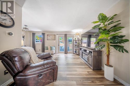 33 Deerpark Crescent, Brampton, ON - Indoor