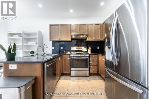 79 Mander Place N, Milton, ON - Indoor Photo Showing Kitchen With Stainless Steel Kitchen With Upgraded Kitchen