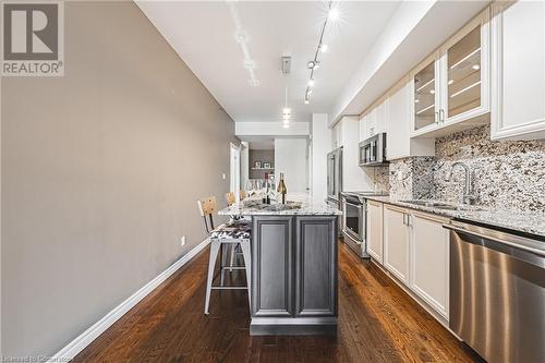 KITCHEN - 34 Plains Road E Unit# 208, Burlington, ON - Indoor Photo Showing Kitchen With Upgraded Kitchen