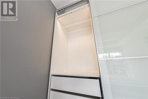 CLOSET - 34 Plains Road E Unit# 208, Burlington, ON - 