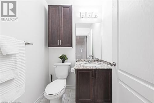 2PC BATH - 34 Plains Road E Unit# 208, Burlington, ON - Indoor Photo Showing Bathroom