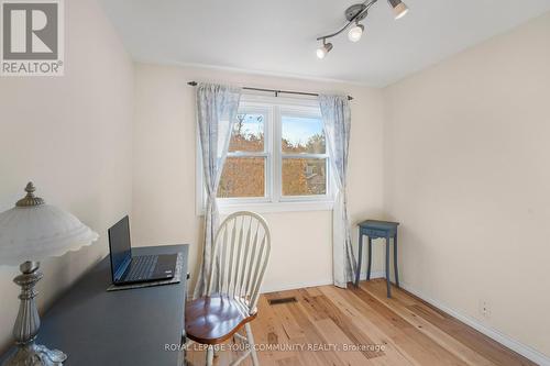 106 Seaton Drive, Aurora, ON - Indoor Photo Showing Other Room