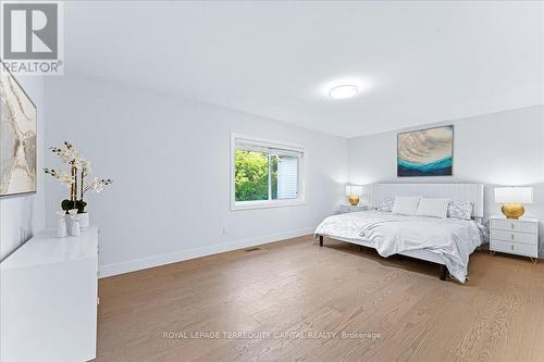 1043 Freeman Trail, Milton, ON - Indoor Photo Showing Bedroom