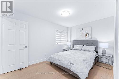 1043 Freeman Trail, Milton, ON - Indoor Photo Showing Bedroom