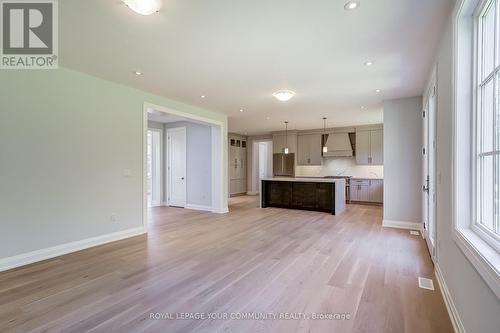 52 Sunset Beach Road, Georgina, ON - Indoor Photo Showing Kitchen