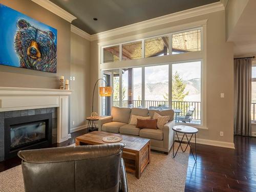 3096 Kicking Horse Drive, Kamloops, BC - Indoor Photo Showing Living Room With Fireplace