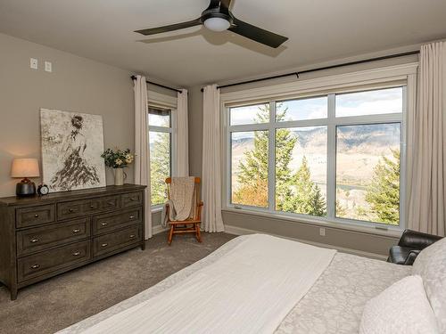 3096 Kicking Horse Drive, Kamloops, BC - Indoor Photo Showing Bedroom