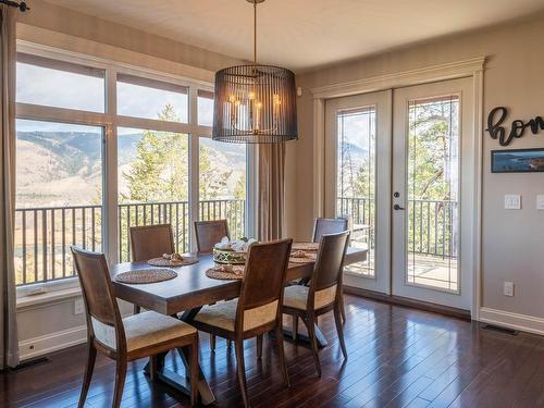 3096 Kicking Horse Drive, Kamloops, BC - Indoor Photo Showing Dining Room