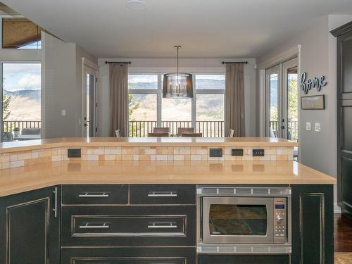 3096 Kicking Horse Drive, Kamloops, BC - Indoor