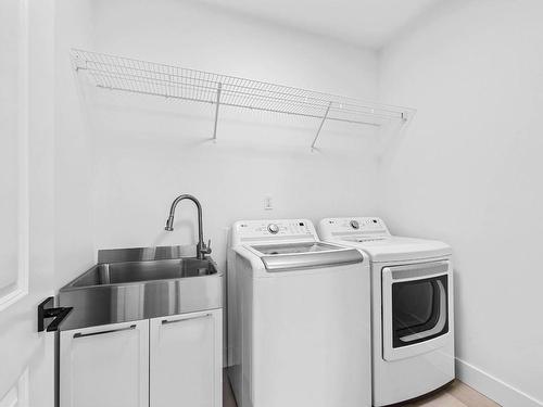 1181 Crestline Street, Kamloops, BC - Indoor Photo Showing Laundry Room