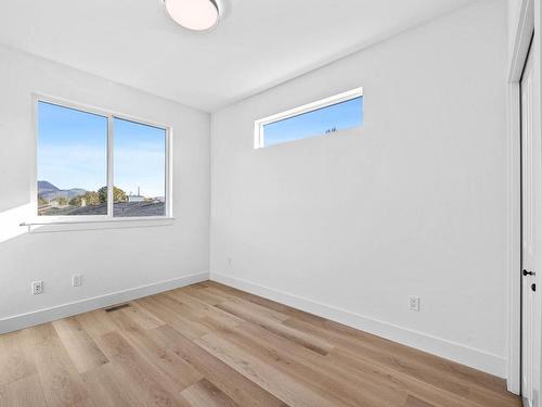 1181 Crestline Street, Kamloops, BC - Indoor Photo Showing Other Room